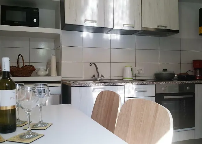 Dinka Apartman Baška